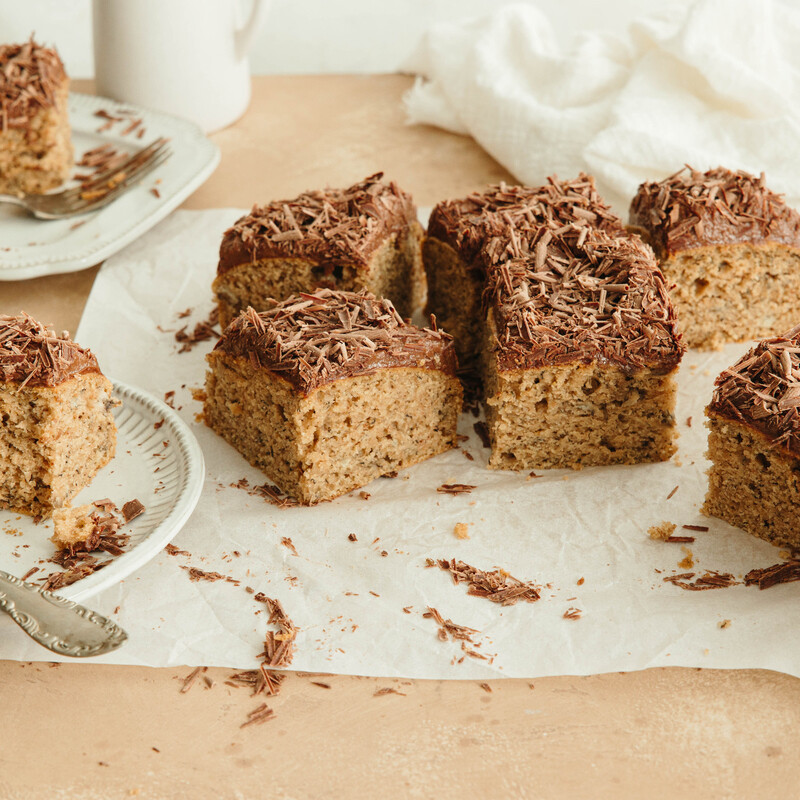 Sliced squares of peanut butter snack cake_healthy late night snacks