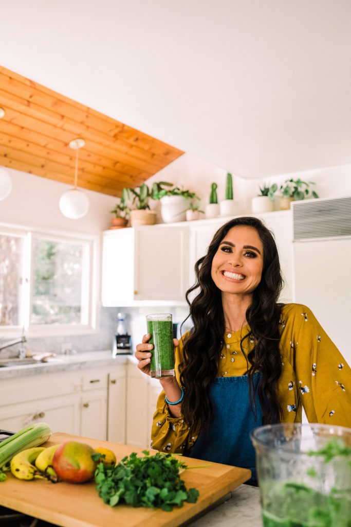 Kimberly Snyder glowing smoothie