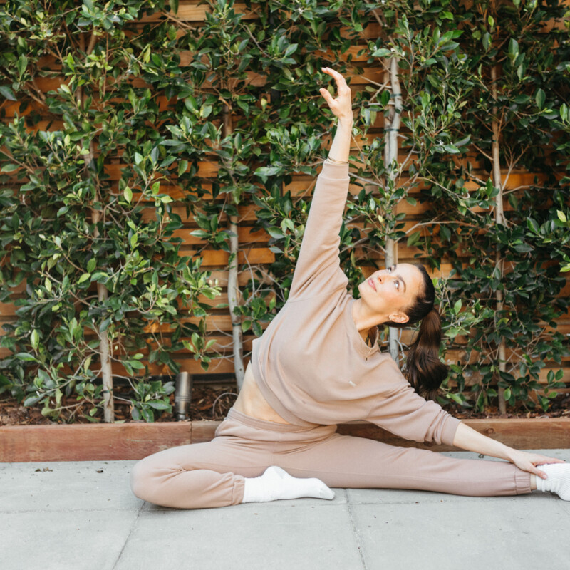 The Ultimate End of Work Office Yoga Routine (At Your Desk!)