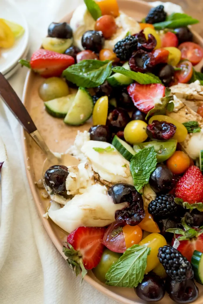 burrata berry salad 