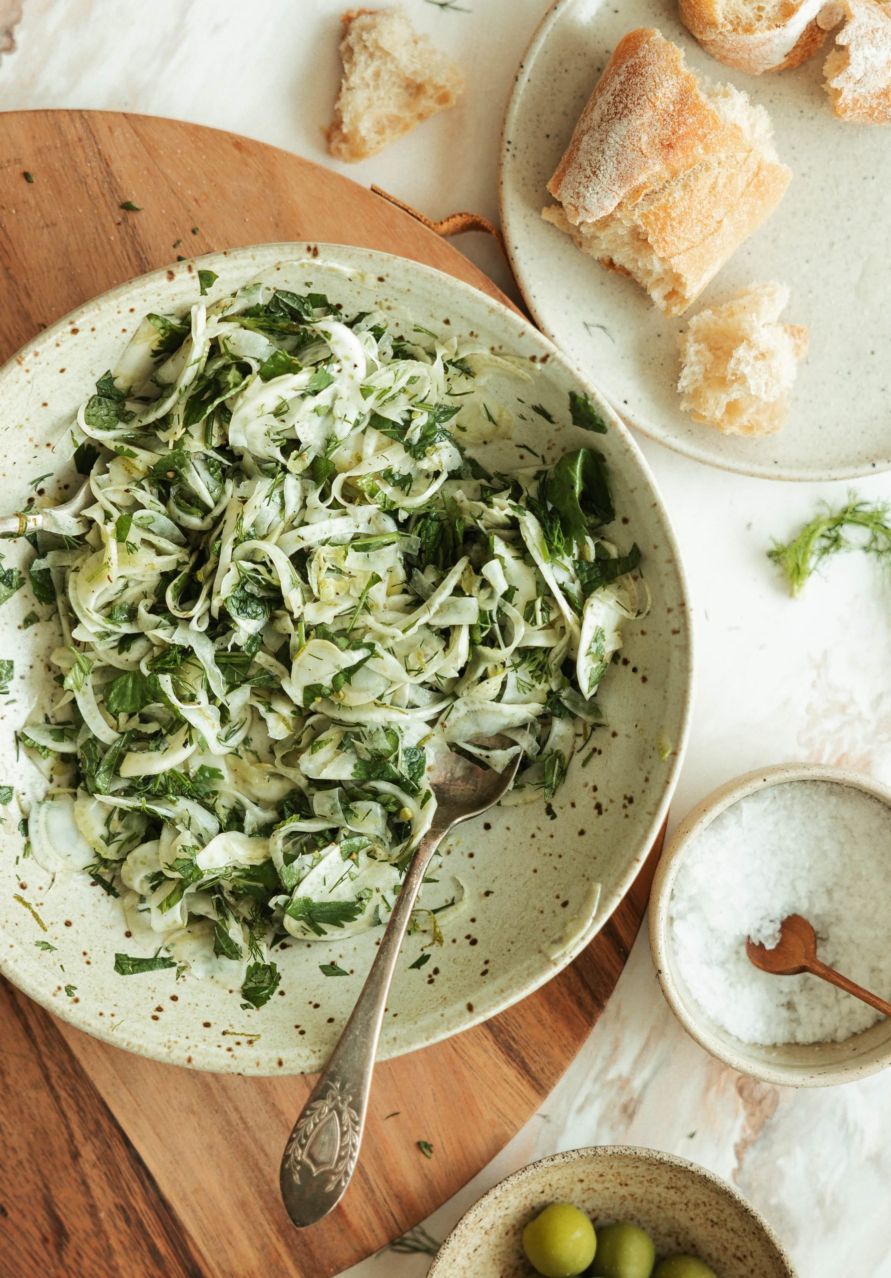 Summery fennel salad with herbs