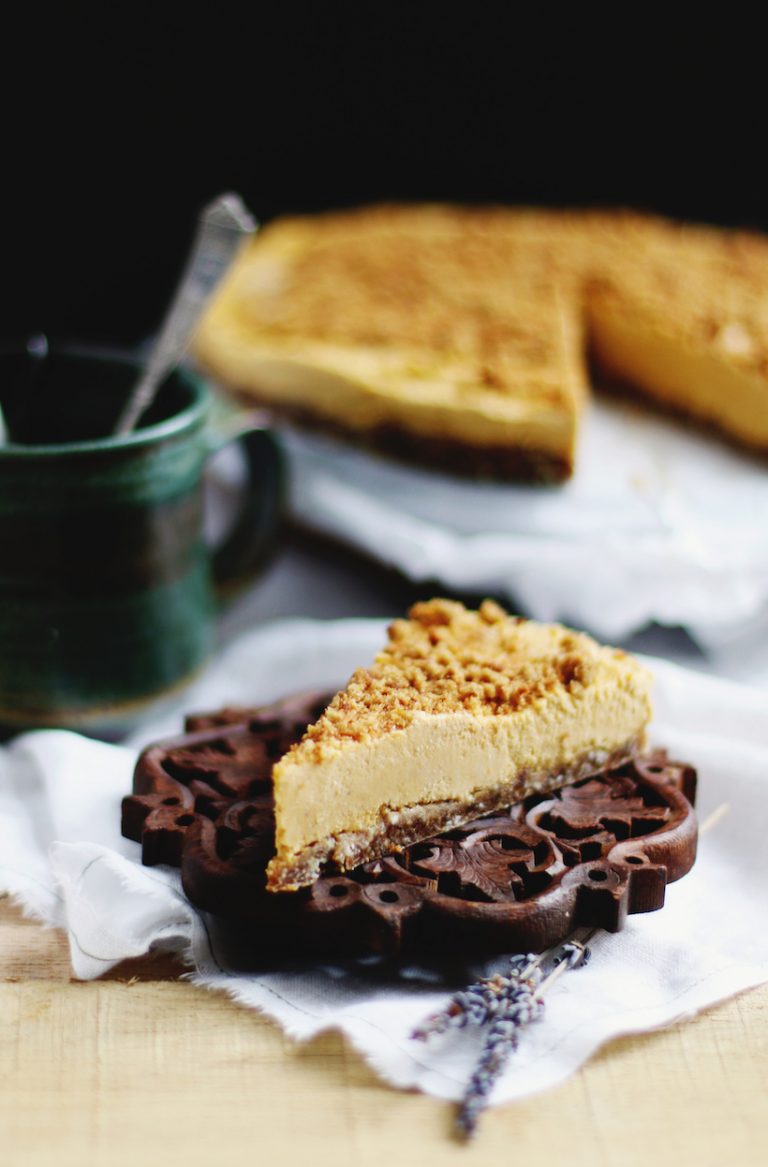 raw vegan pumpkin cheesecake