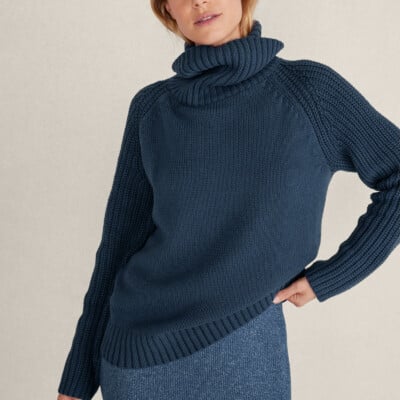 Rib Detail Turtleneck