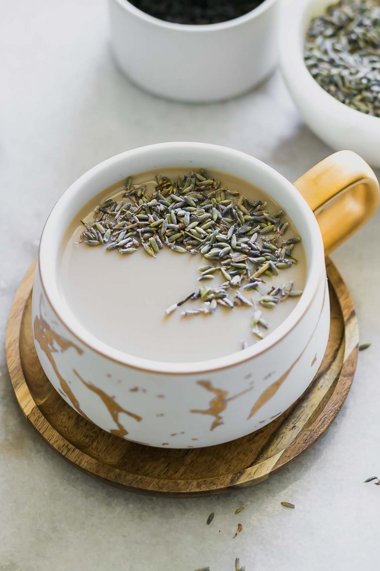 lavendar chai tea latte_hot drinks