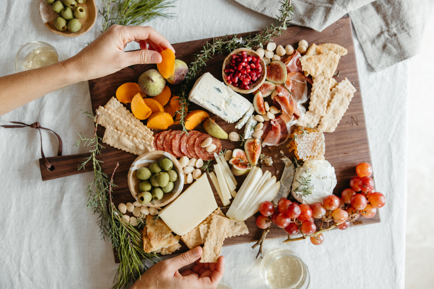 Large Rectangle Bread Board, Reclaimed Repurposed Vintage Wood, European  Charcuterie Board, Cheese Board, Vintage Wood, Vineyard 