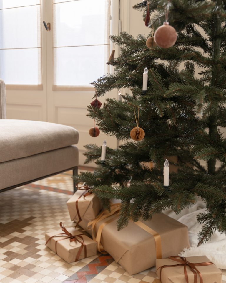 Christmas tree with presents.