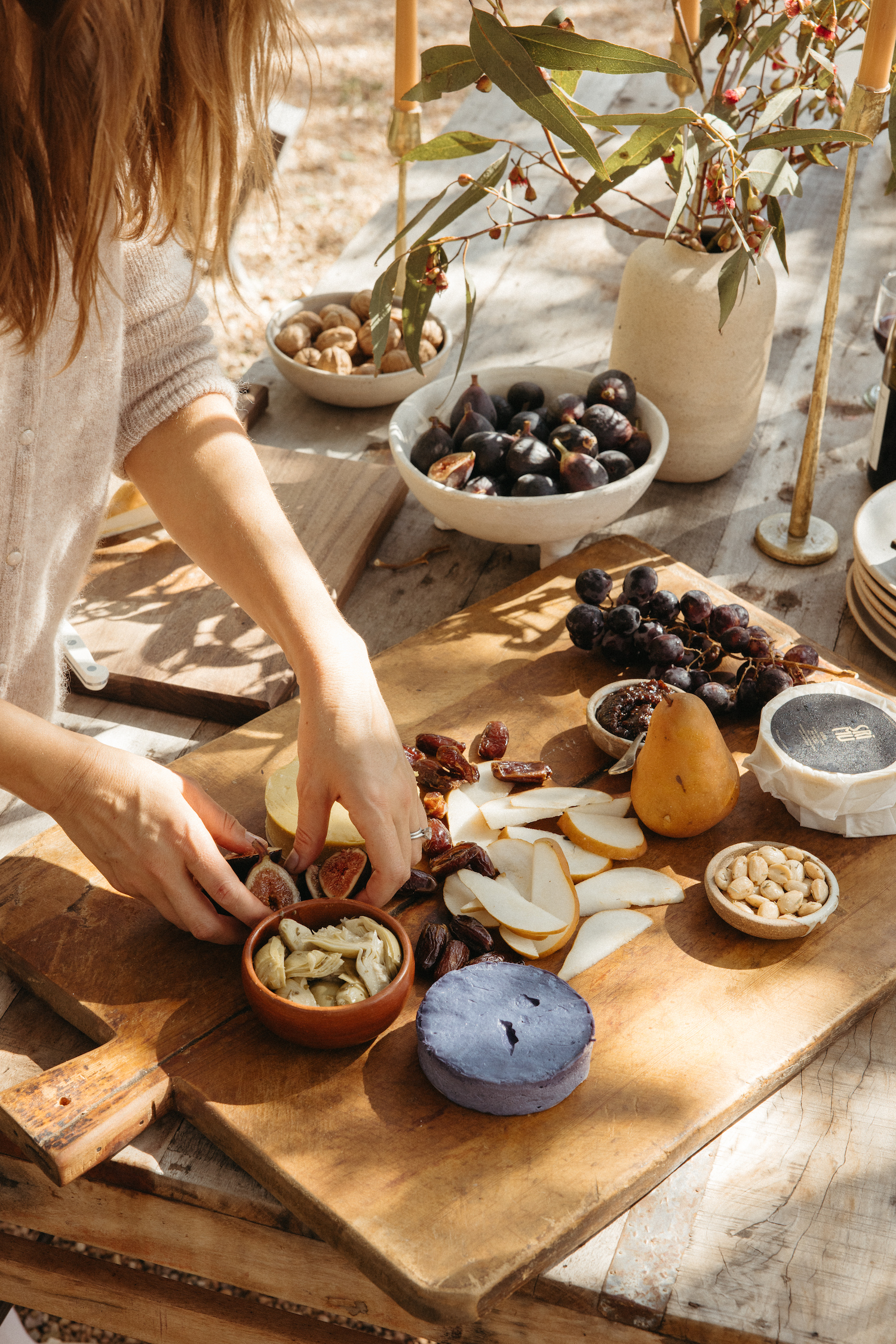 tábua de queijos veganos da colheita de outono_alimentos de outono para o equilíbrio hormonal