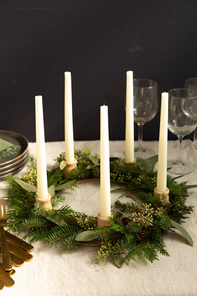DIY Christmas Table Wreath - diy christmas decorations