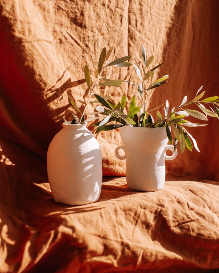 Plastic Bottle Vases DIY gift ideas