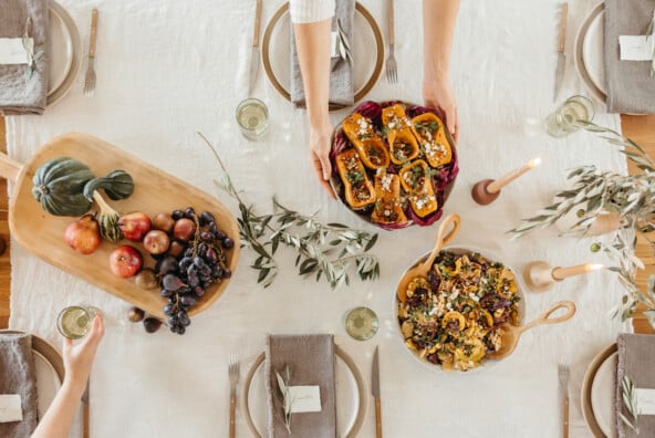 Thanksgiving table