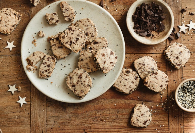 chocolate chip tahini shortbread cookies_homemade food gifts