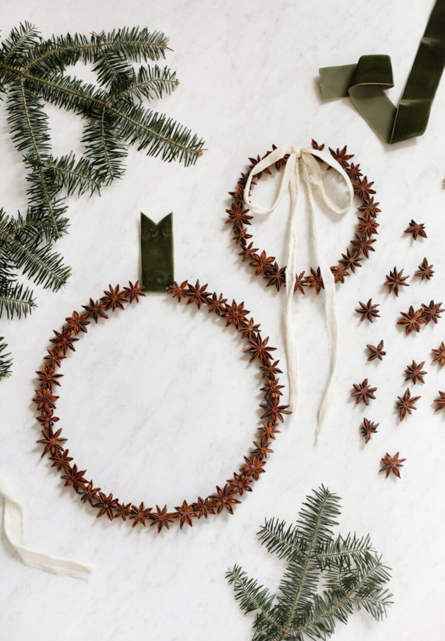 https://themerrythinkt.com/diy/how-to-make-a-star-anise-wreath/