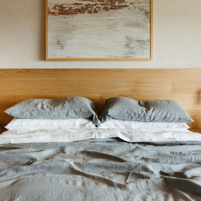 Calming, serene bedroom.