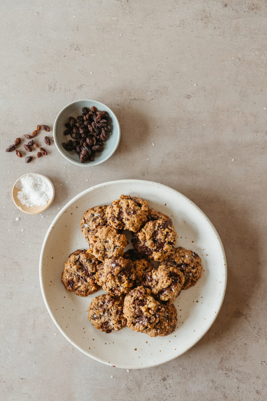 Healthy oatmeal raisin cookies.