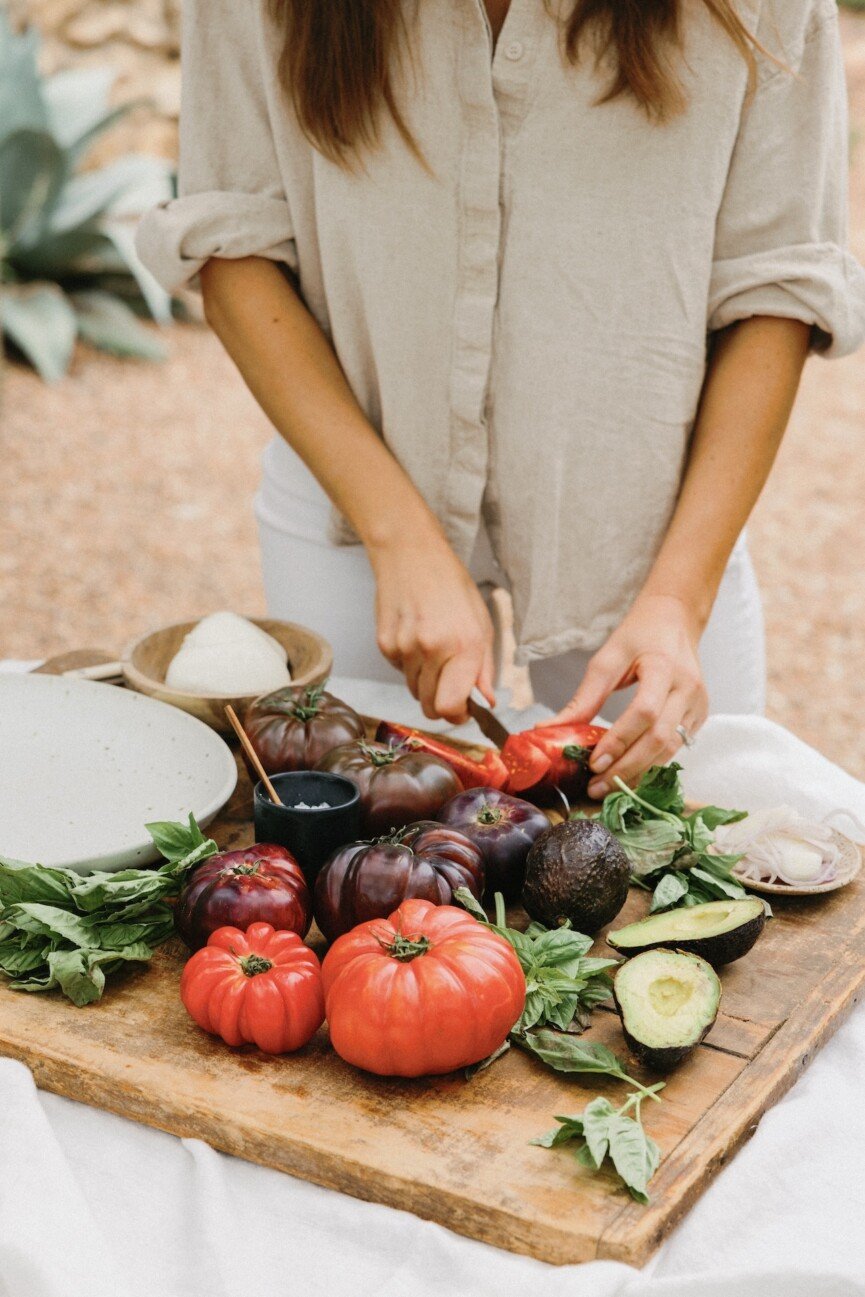 avocado caprese salad