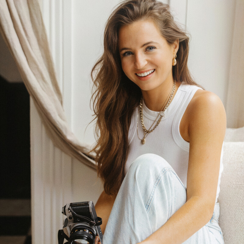michelle nash with camera