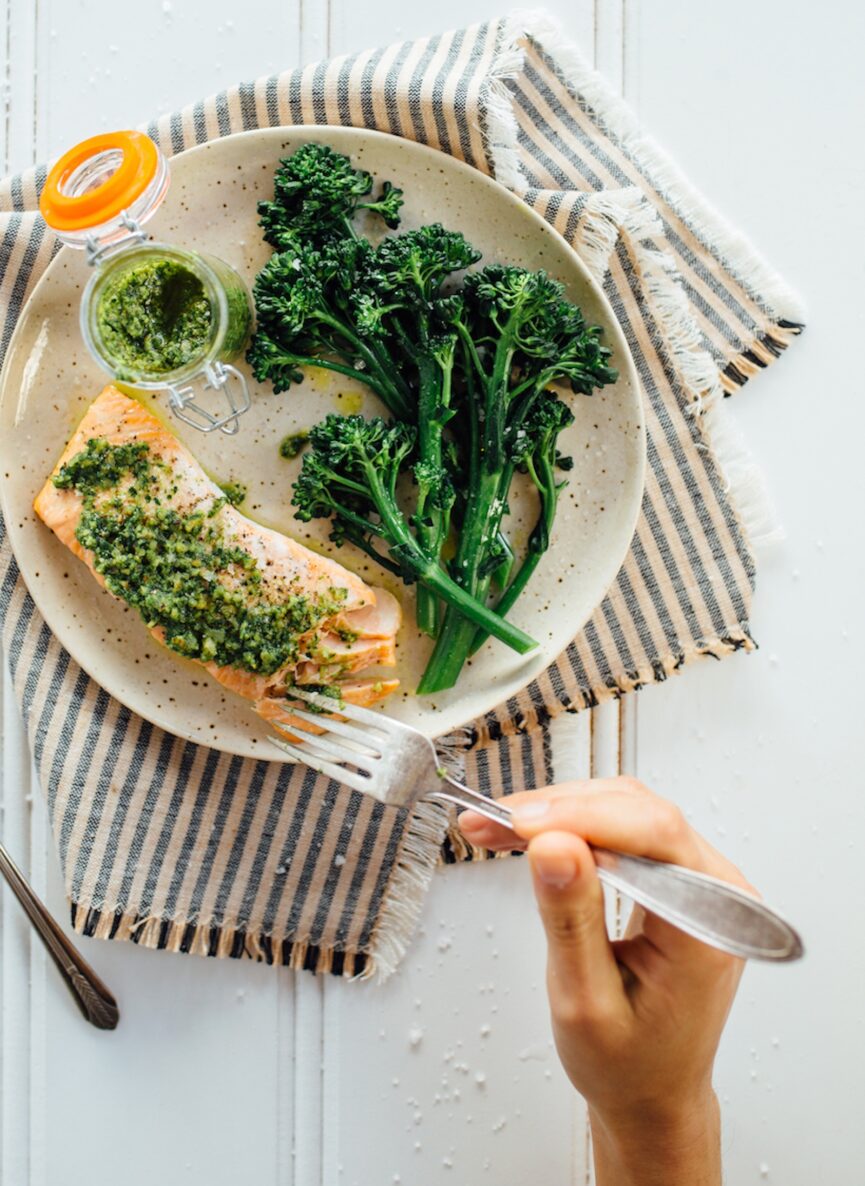 baked pesto salmon_lazy dinner imibono