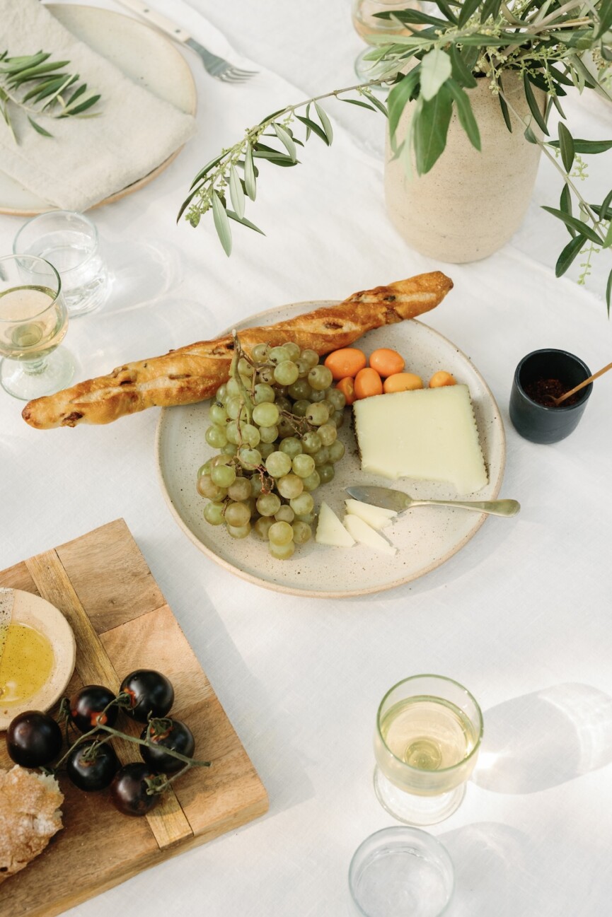 summer entertaining tips-grapes cheese table
