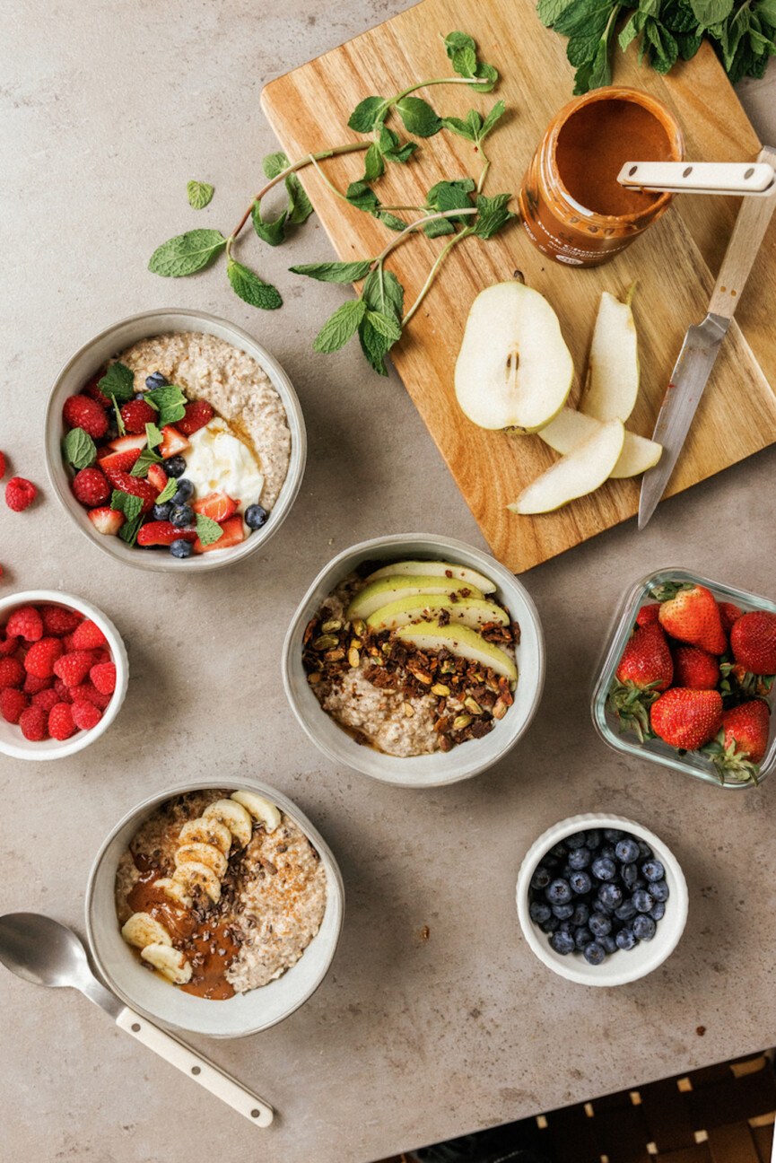 Overnight protein oatmeal bowls.