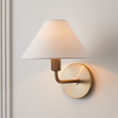 Beatrix sconce