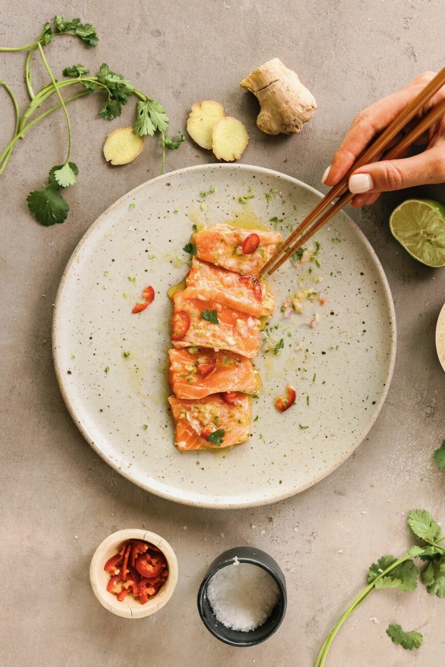 Salmão crudo_a dieta carnívora é segura