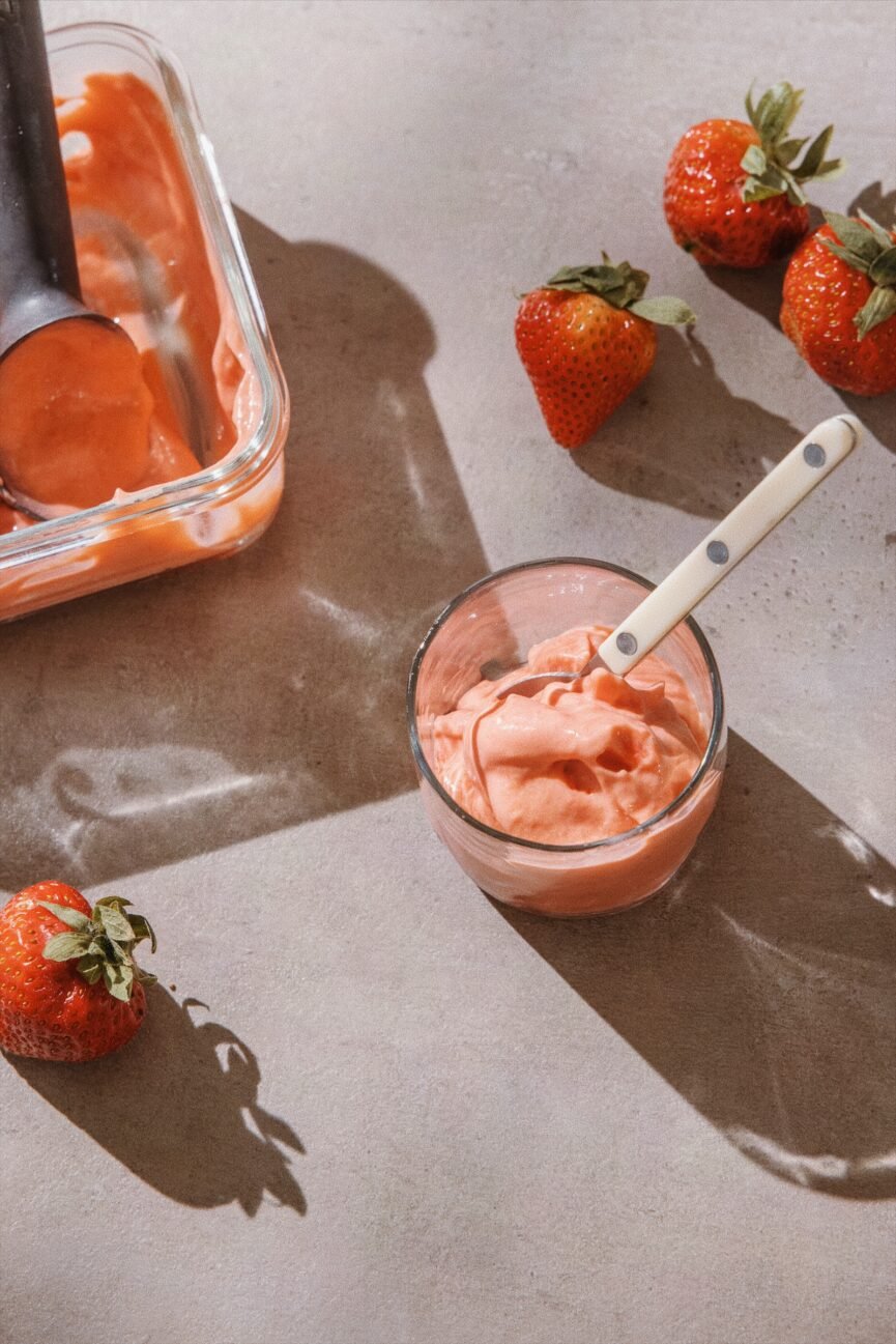 strawberry sorbet in glass cup_no-churn fruit sorbet