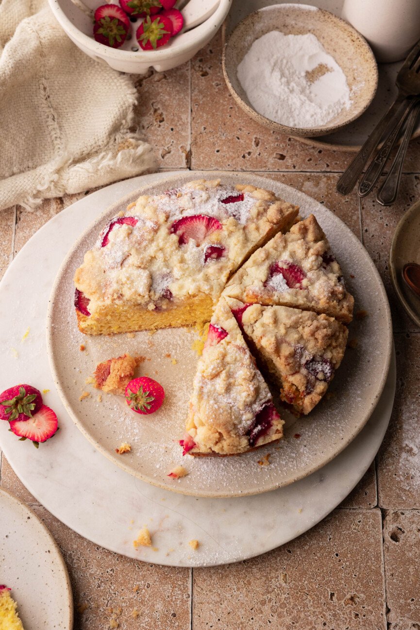 bolo de azeite de oliva e morango de verão