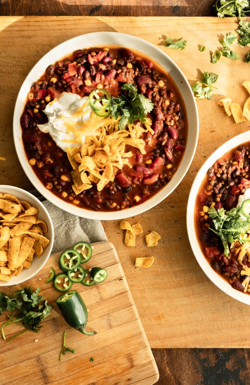 vegetarian lentil chili_high protein vegetarian recipes