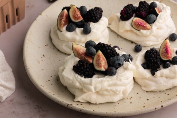 easy mini pavlova