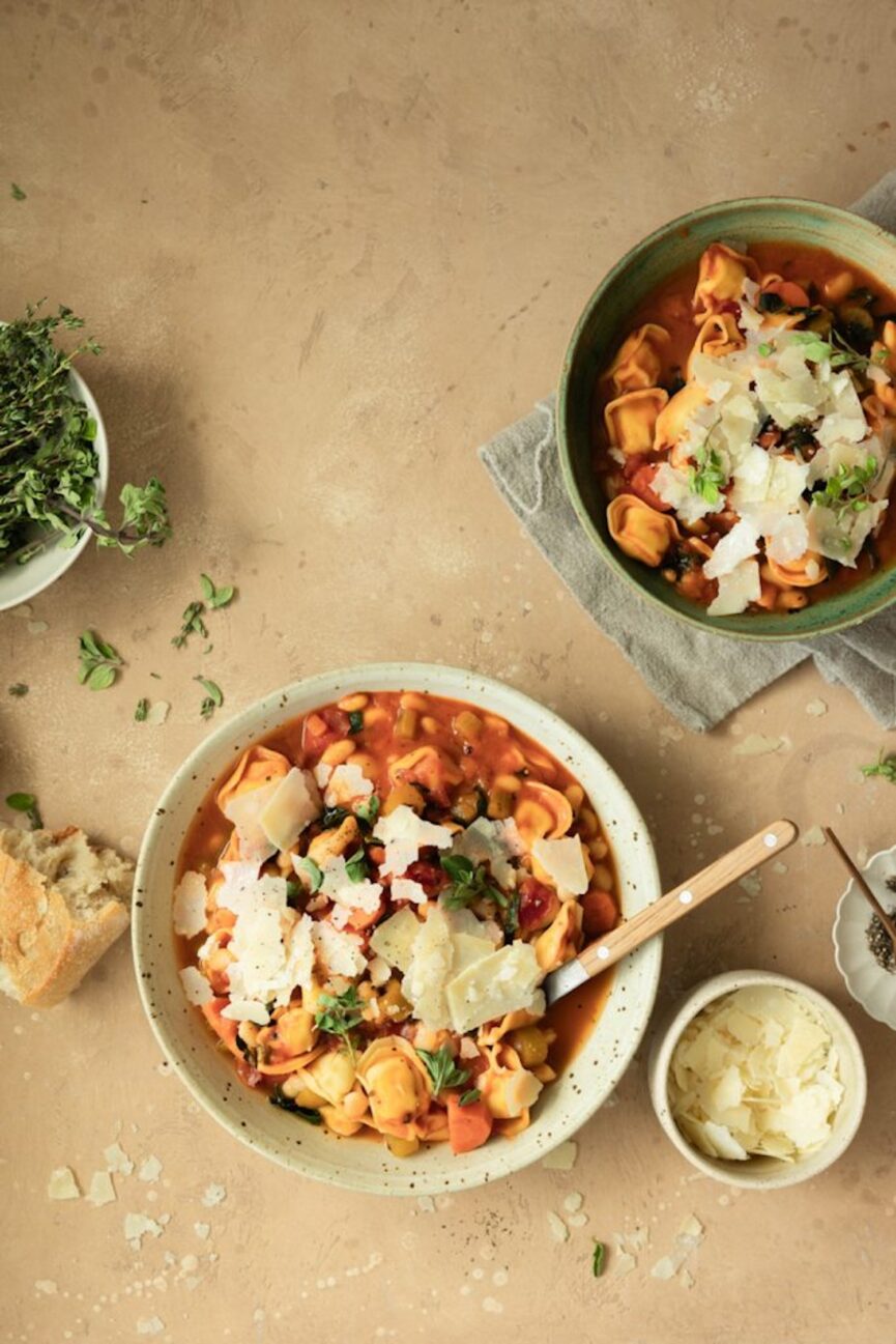 Sopa de tortellini de otoño_alimentos de otoño para la salud intestinal