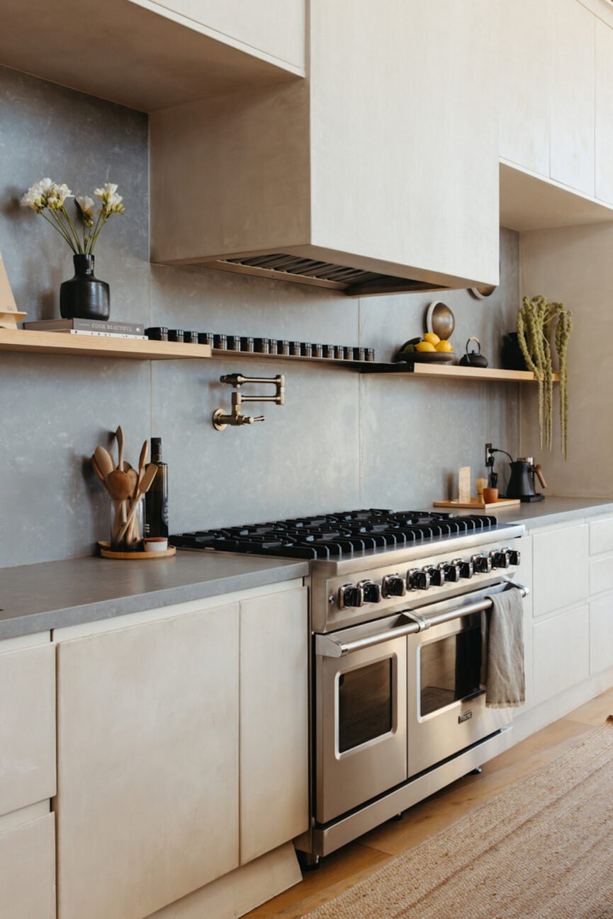 Modern minimalist kitchen