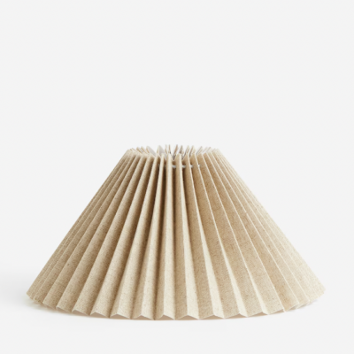 Pleated lampshade