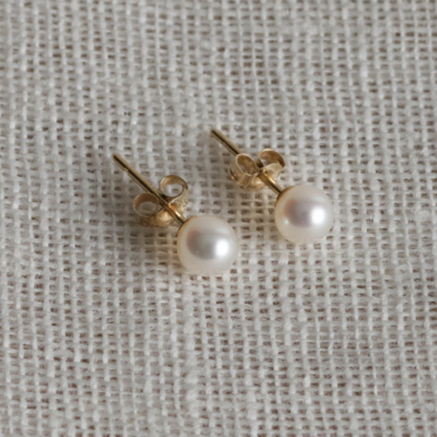 Small Loren Pearl Studs