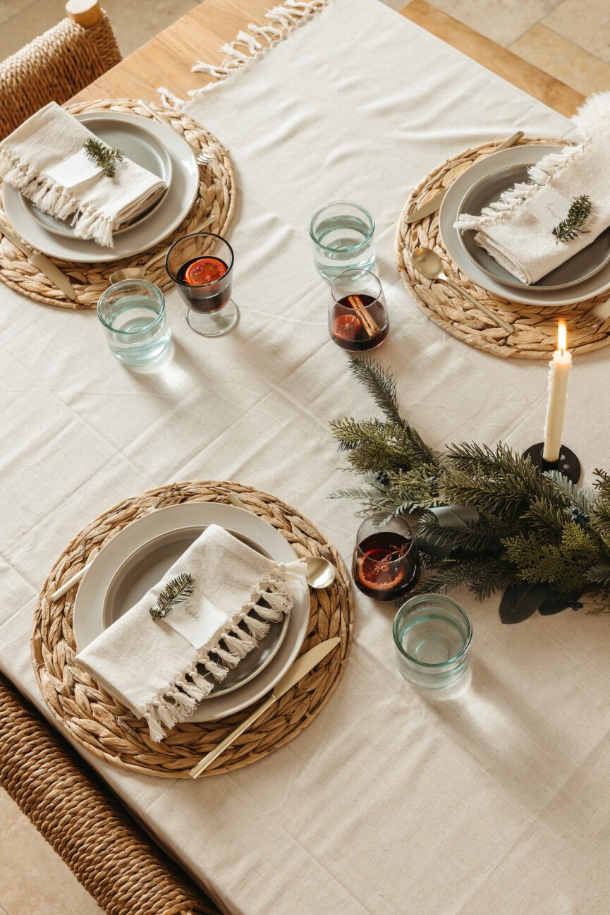 Minimalist holiday table