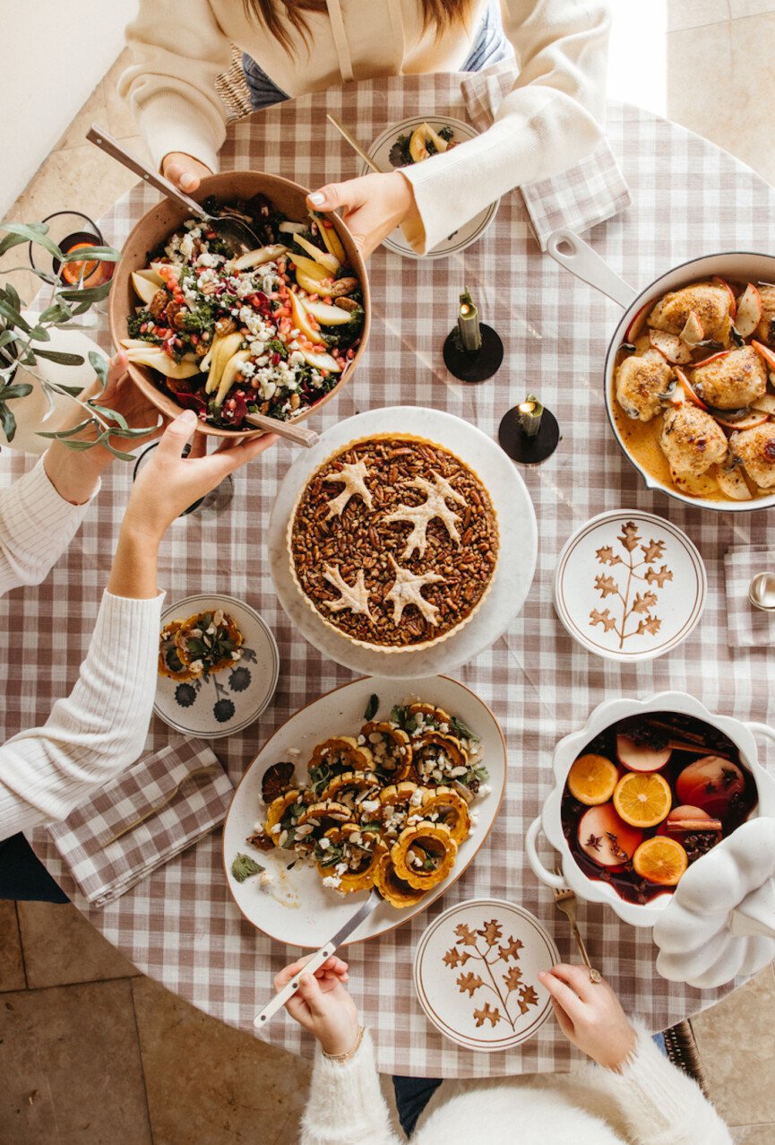 5 Thanksgiving Tables to Inspire Beautiful Table Decor This Year