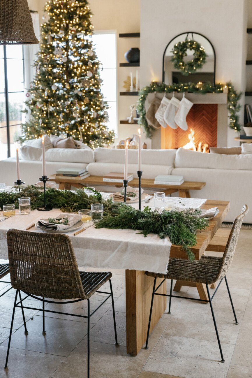 CS holiday table 2022