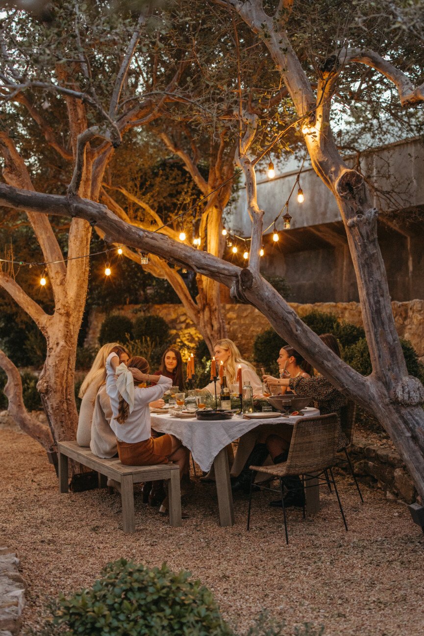 6 Summer Party Ideas That Bring the Magic