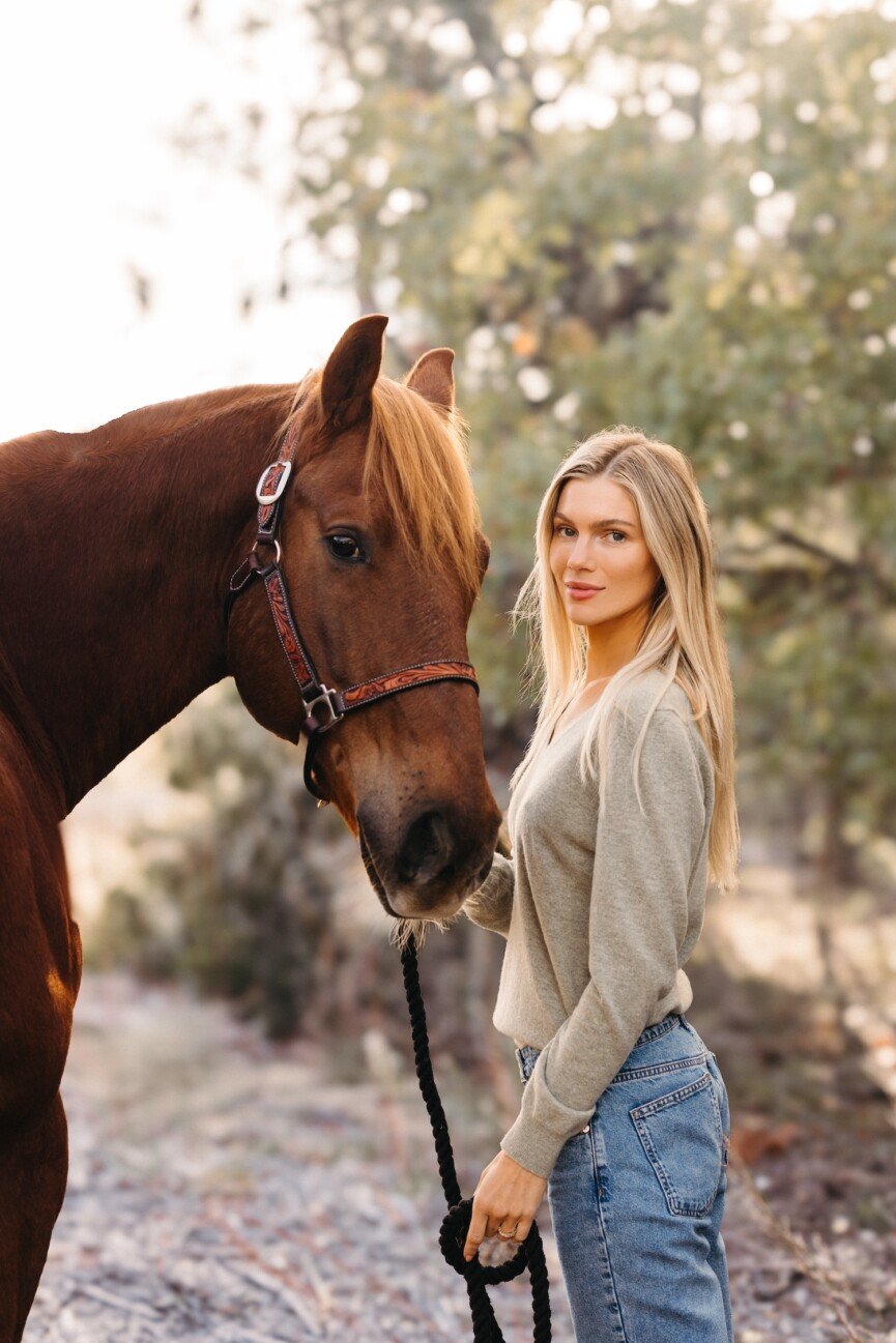 Mari Llewellyn Morning Routine with horse