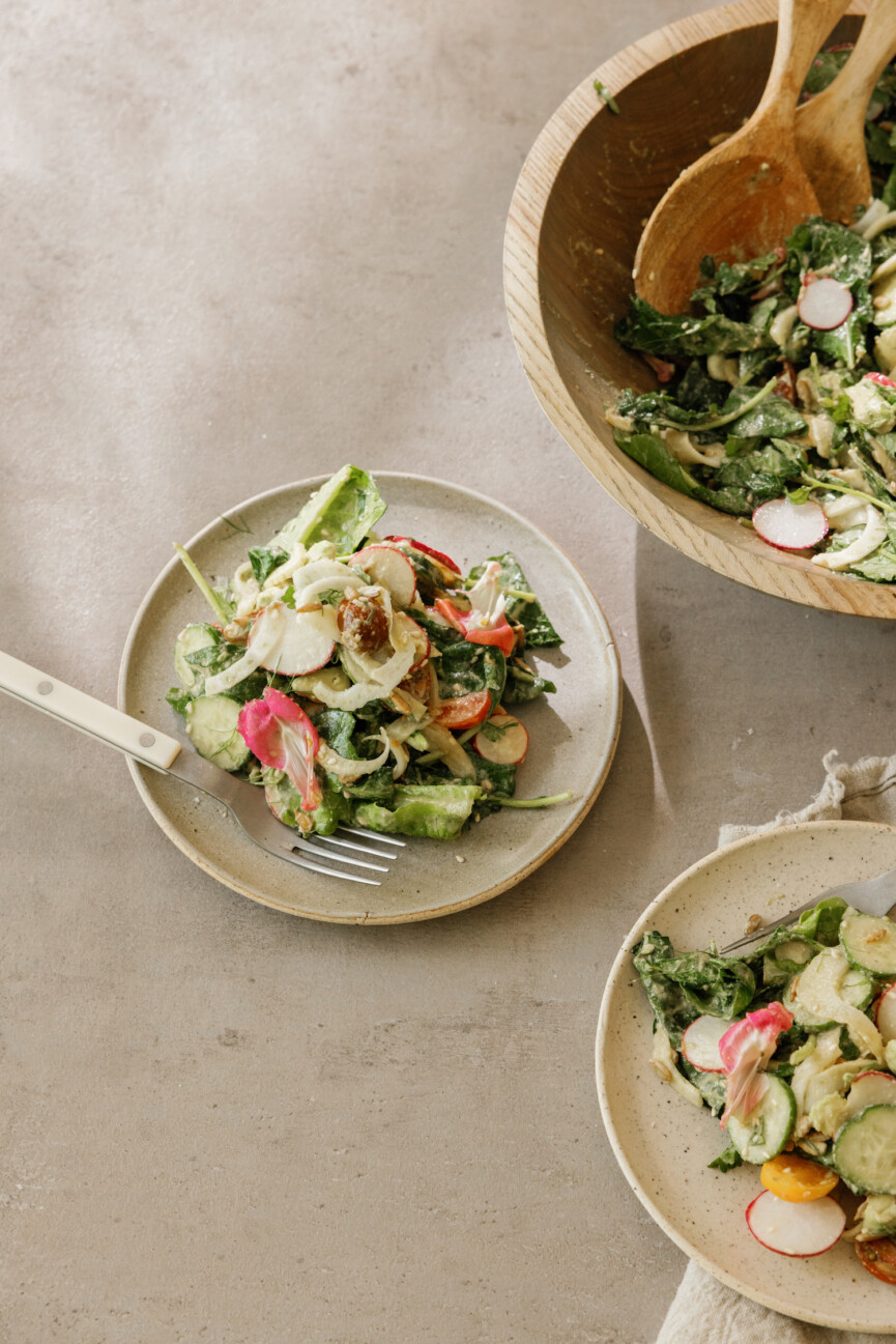 Salad Detoks dengan Saus Tamari Mete