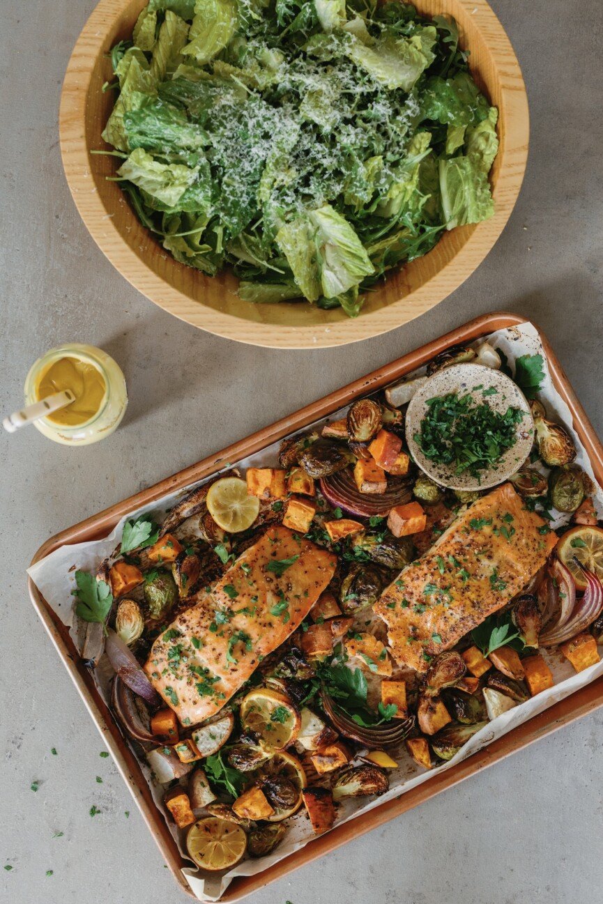 roasted salmon with veggies and salad