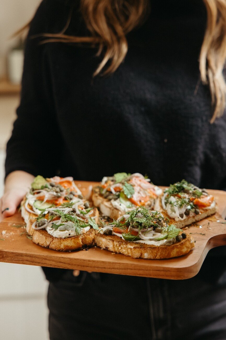 Smoked Salmon Toast - Sarapan