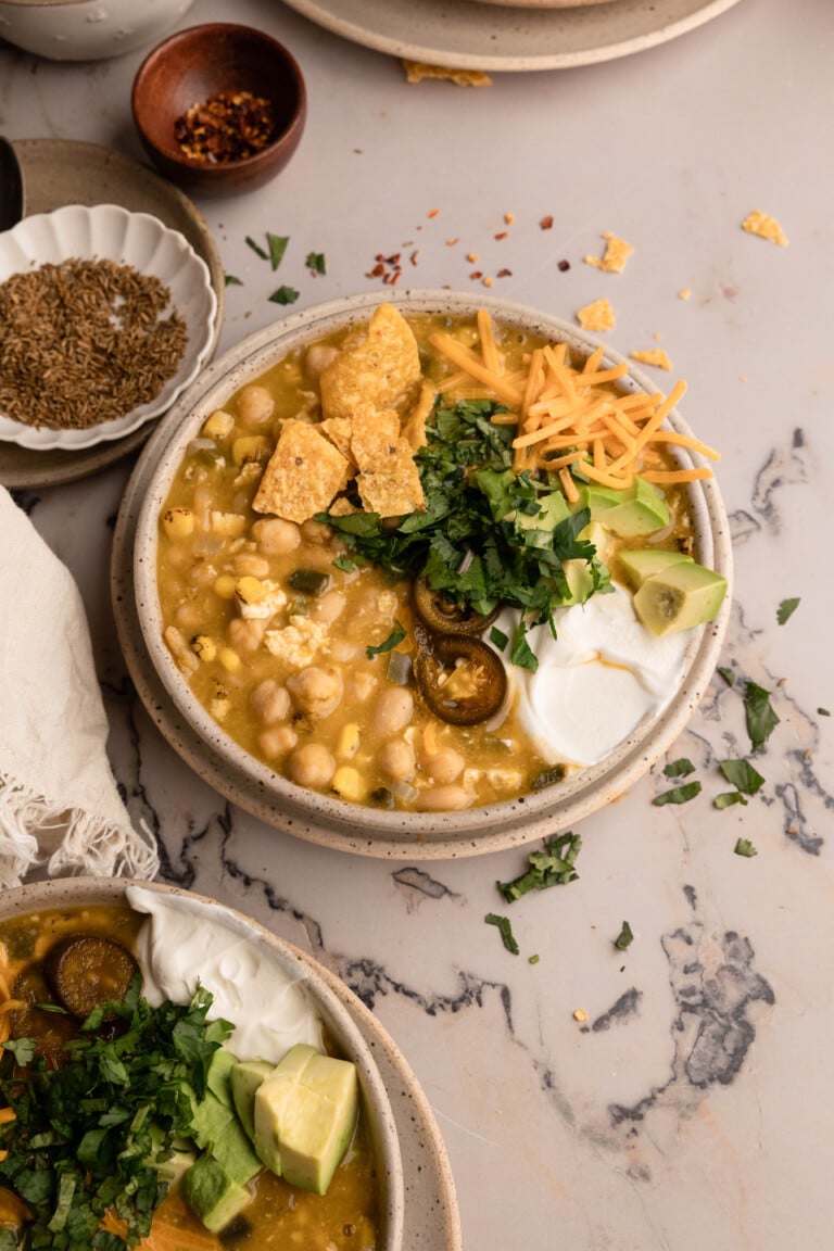 white chickpea chili