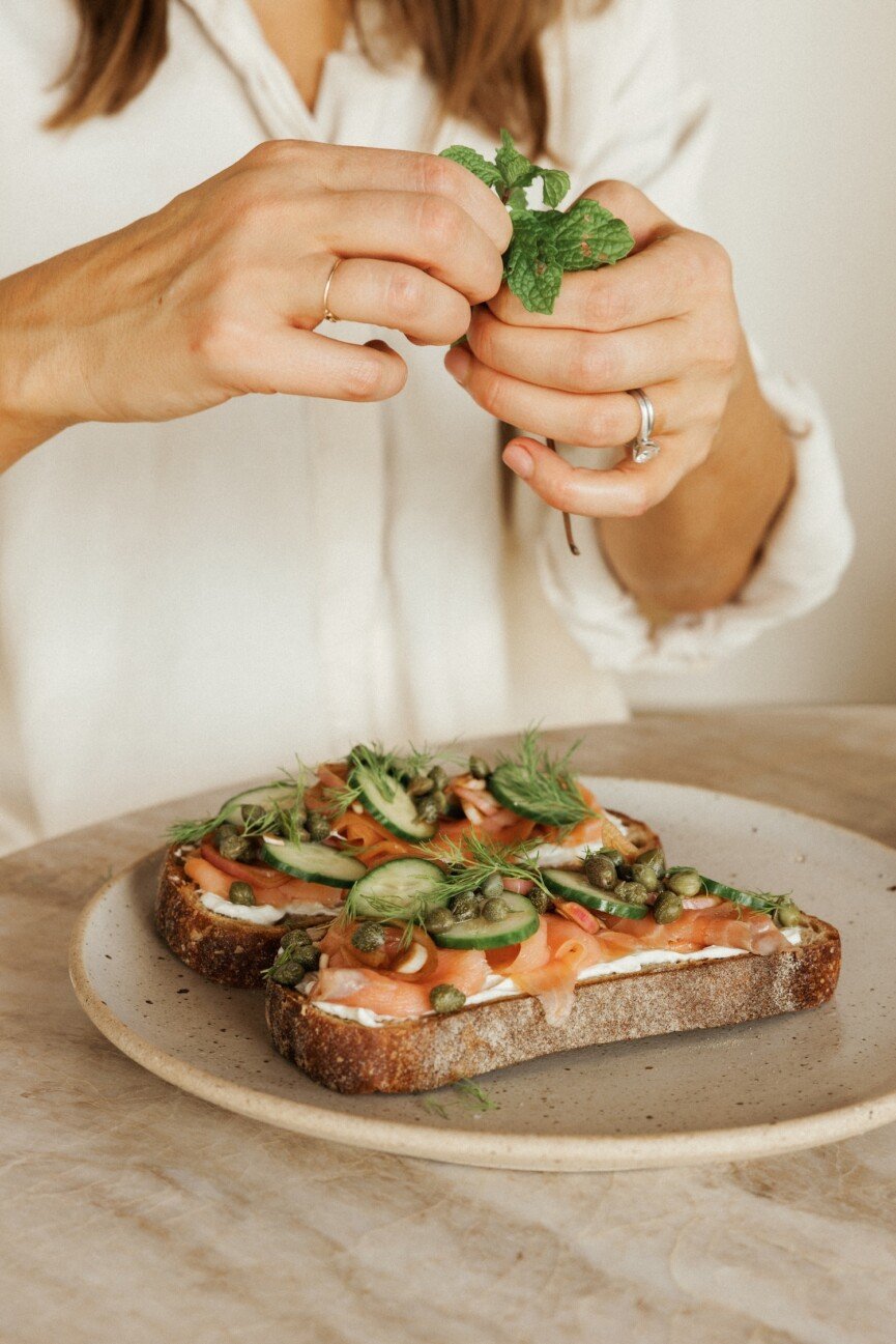 Smoked salmon toast recipe