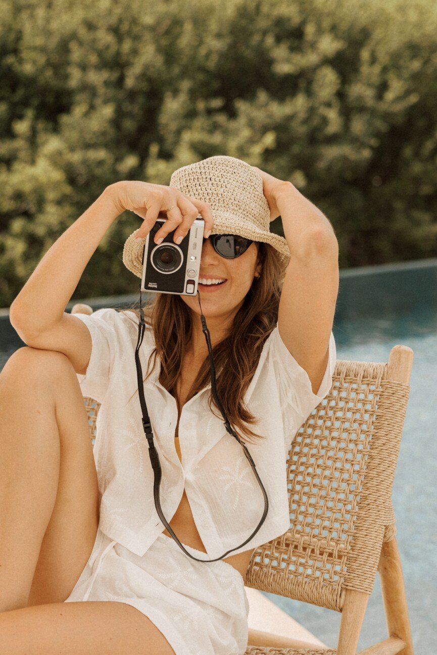 feel good summer essentials taking a photo