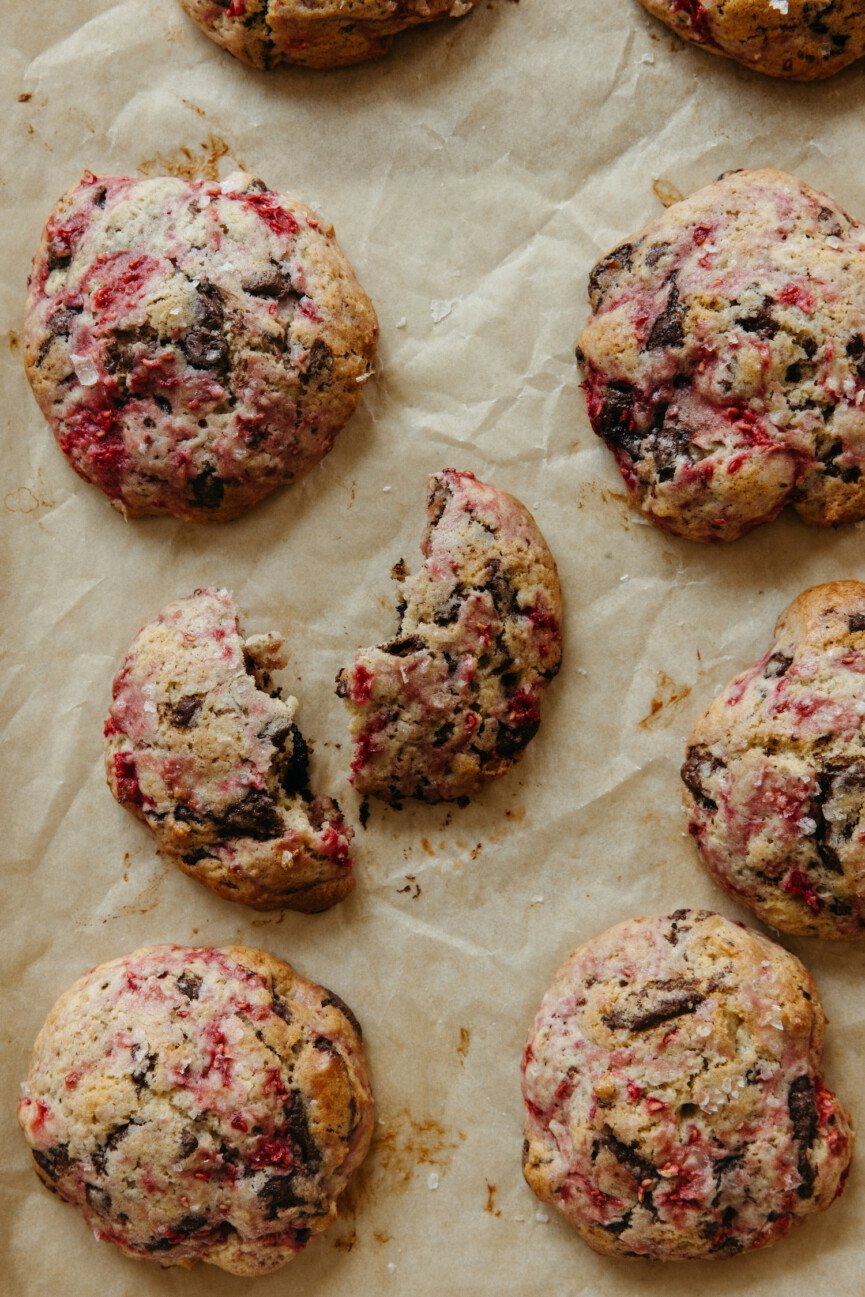 raspberry chocolate chunk cookies6