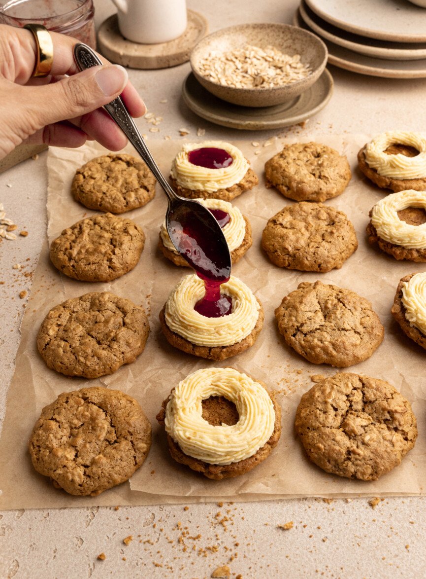 strawberry oatmeal cream pie