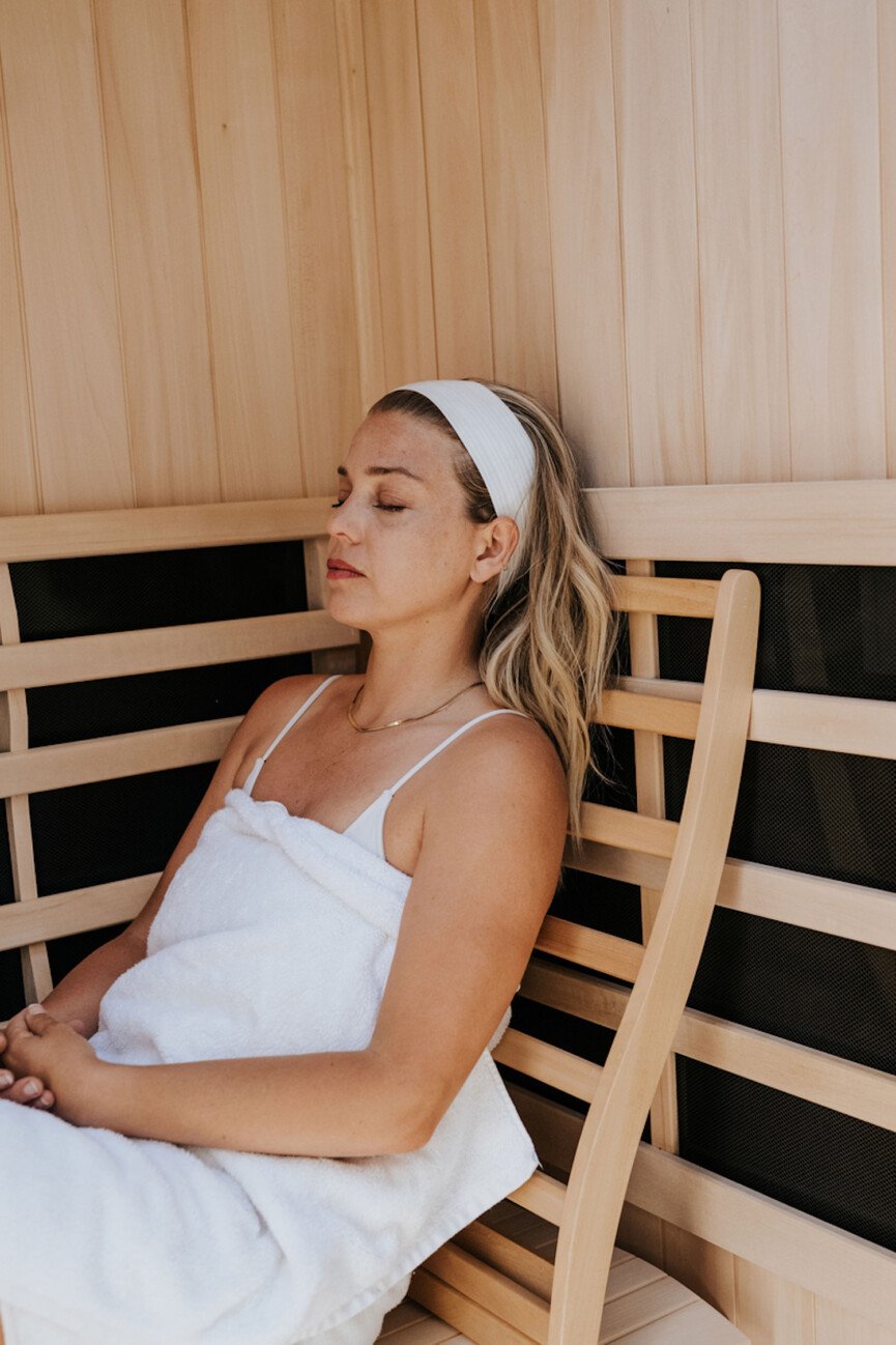 The Benefits of Full-Body Red Light Therapy No One Talks About