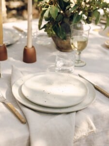 casa zuma clay - white speckled dinnerware