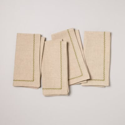 Set of 4 Embroidered Border Cloth Napkins