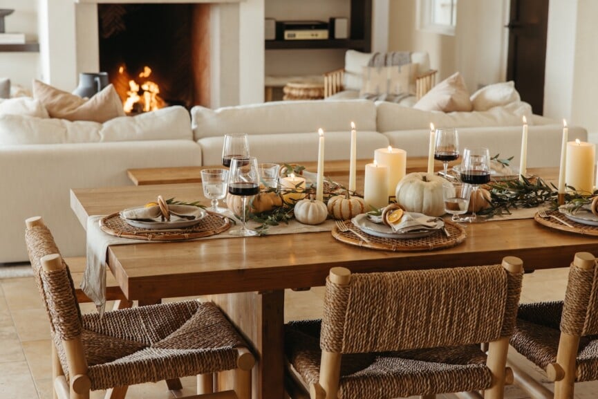 Chic Thanksgiving table